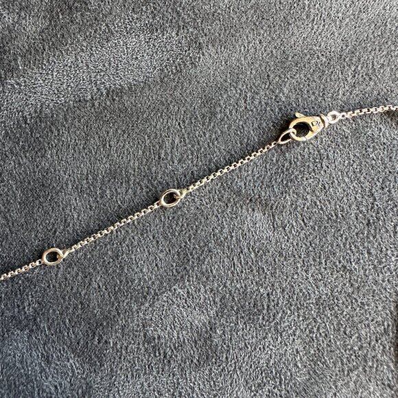 David Yurman Pavé Initial V Charm Necklace in Sterling Silver w/ White Diamonds - Picture 10 of 14